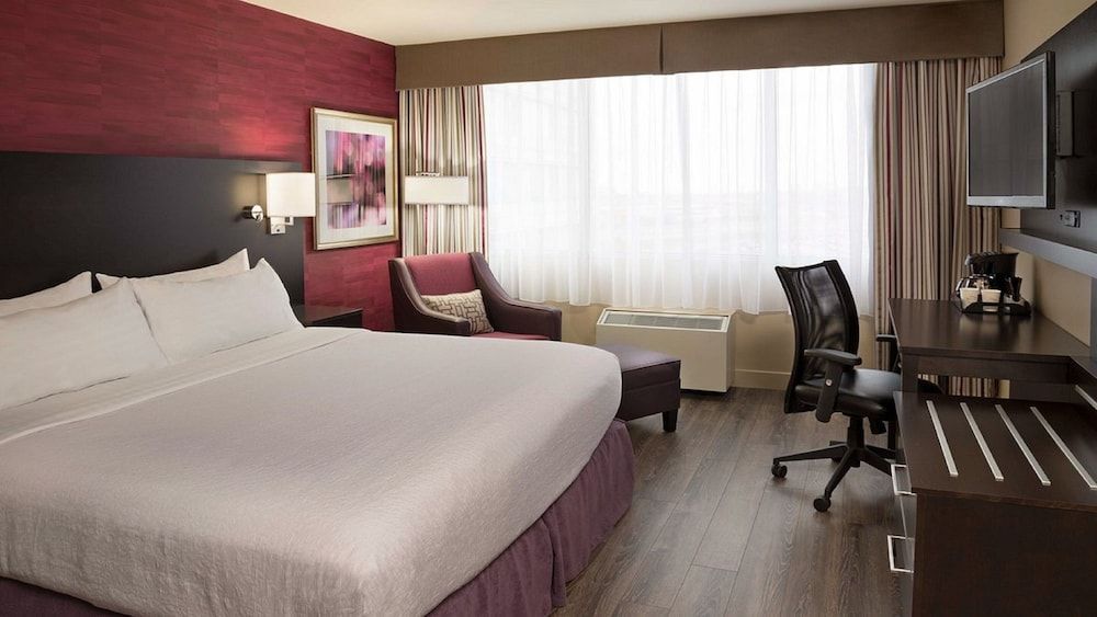 undefined Holiday Inn Toronto - Int'l Airport by IHG 7