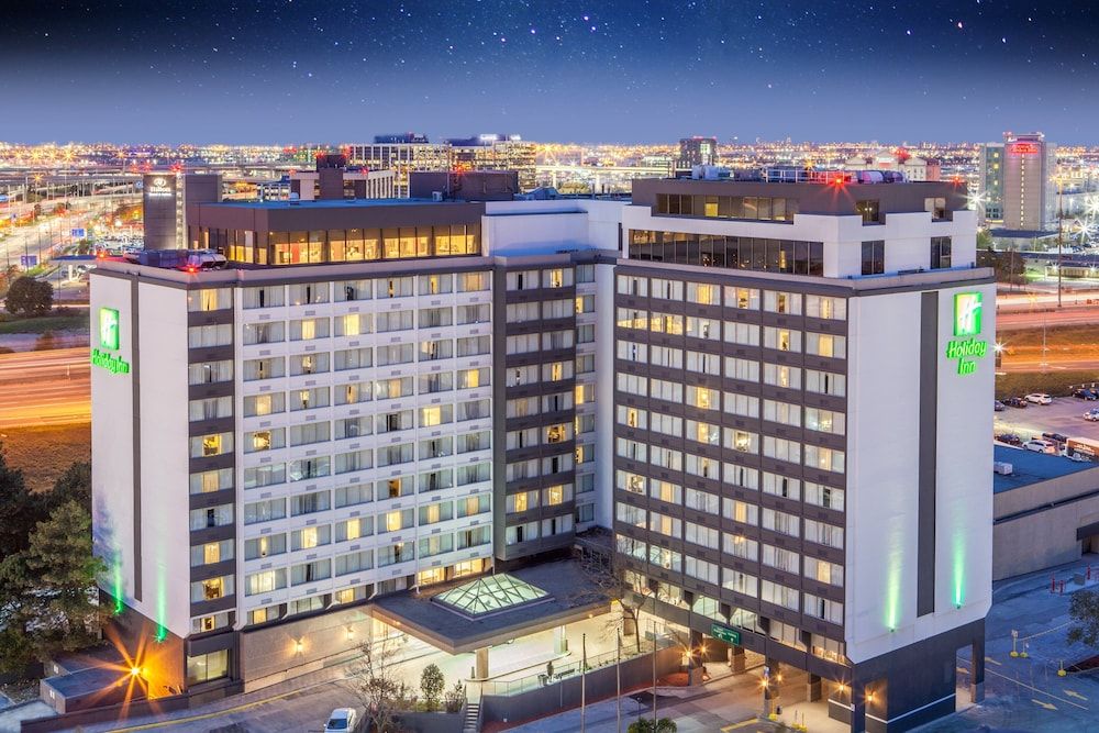 undefined Holiday Inn Toronto - Int'l Airport by IHG 6