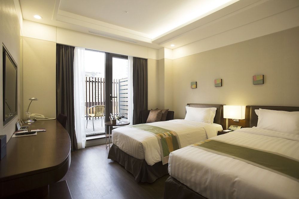 undefined Seoul Garden Hotel 5