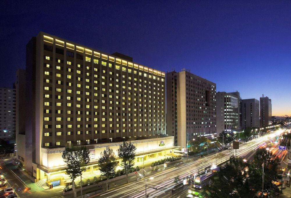 undefined Seoul Garden Hotel 7