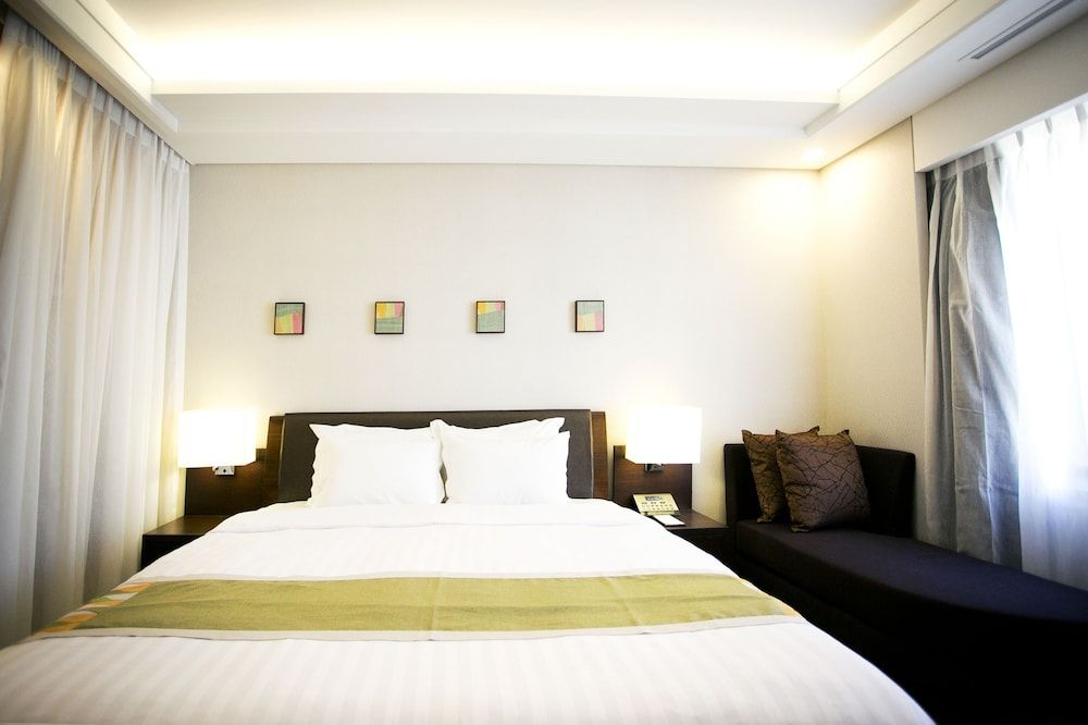 undefined Seoul Garden Hotel 8