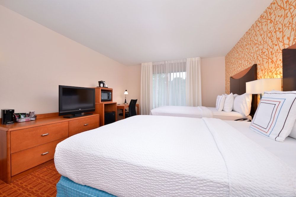 Room, 2 Double Beds (Mobility/Hearing Accessible, Tub)