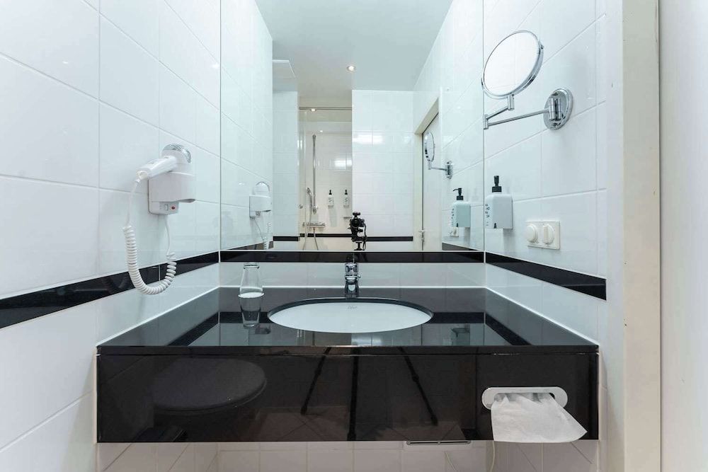 Scandic Gdansk Standard Room 8