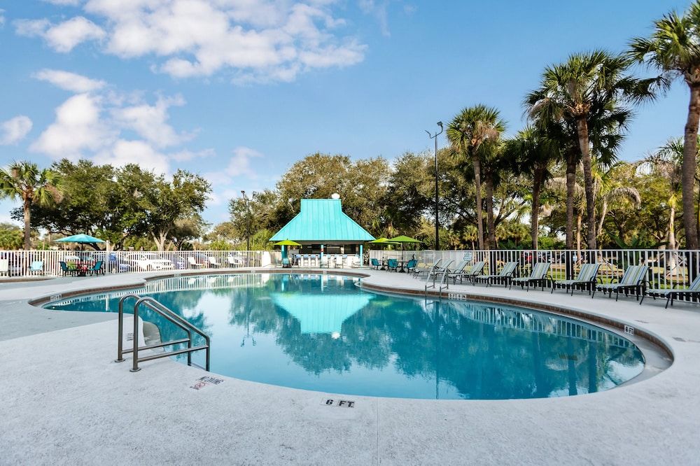 undefined Baymont by Wyndham Celebration 5