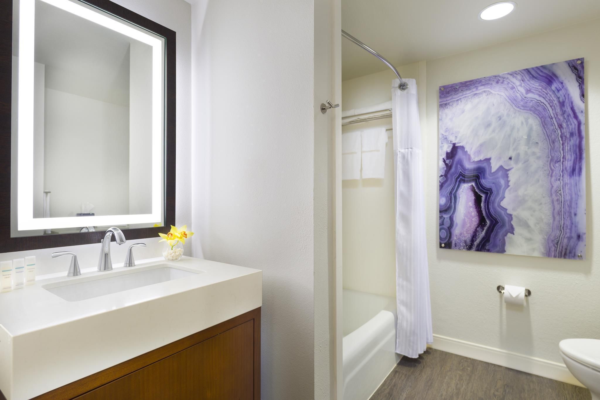 1 KING 1 BEDROOM OCEAN VIEW SUITE