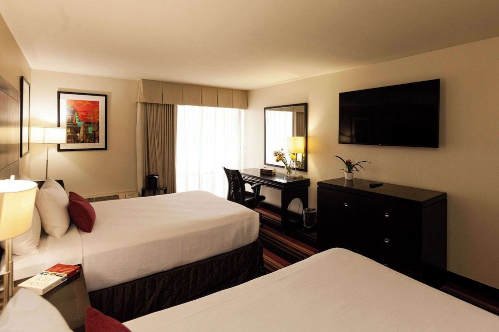 Clarion Hotel New Orleans - Airport & Conference Center Standard Room, 2 Double Beds, Non Smoking 3