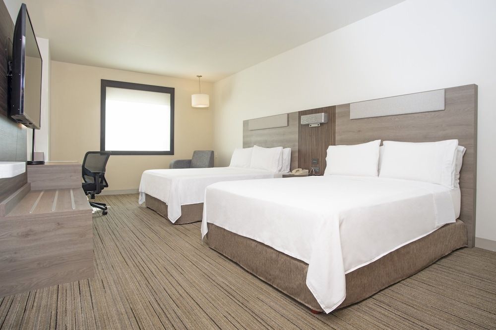 Standard Room, 2 Queen Beds (Extra Floor Space)