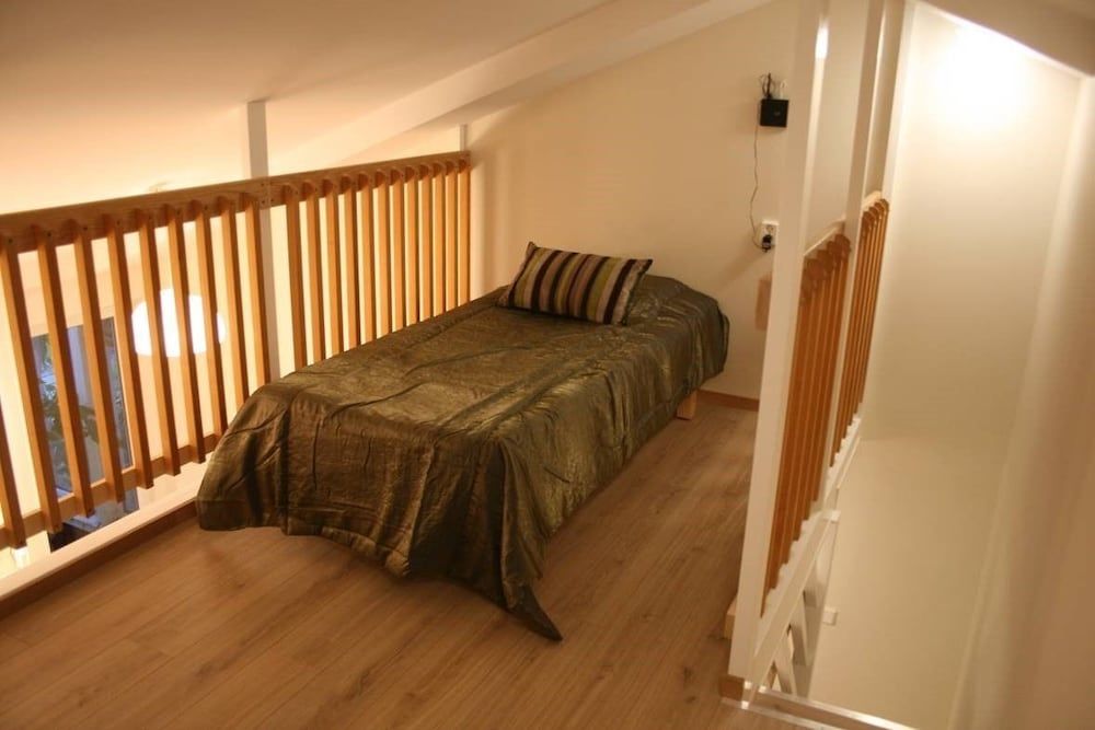 Executive Studio, Garden View