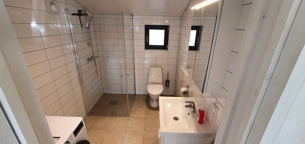 Långasjönäs Camping & Stugby Deluxe Cottage, 2 Bedrooms, Lake View, Lakeside 3