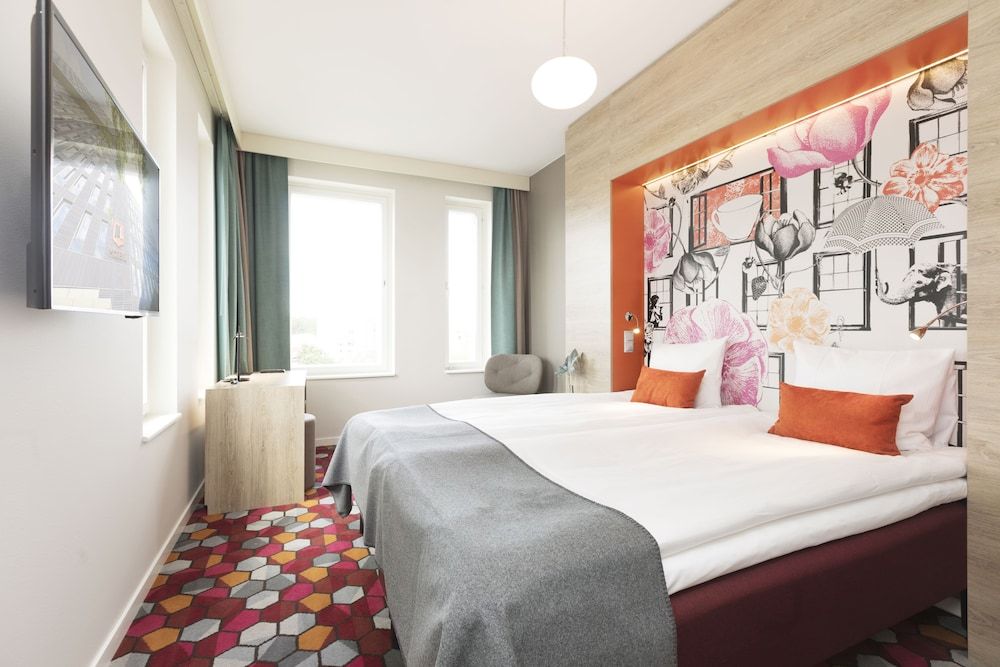 Motel L Älvsjö Stylish Twin Room 2