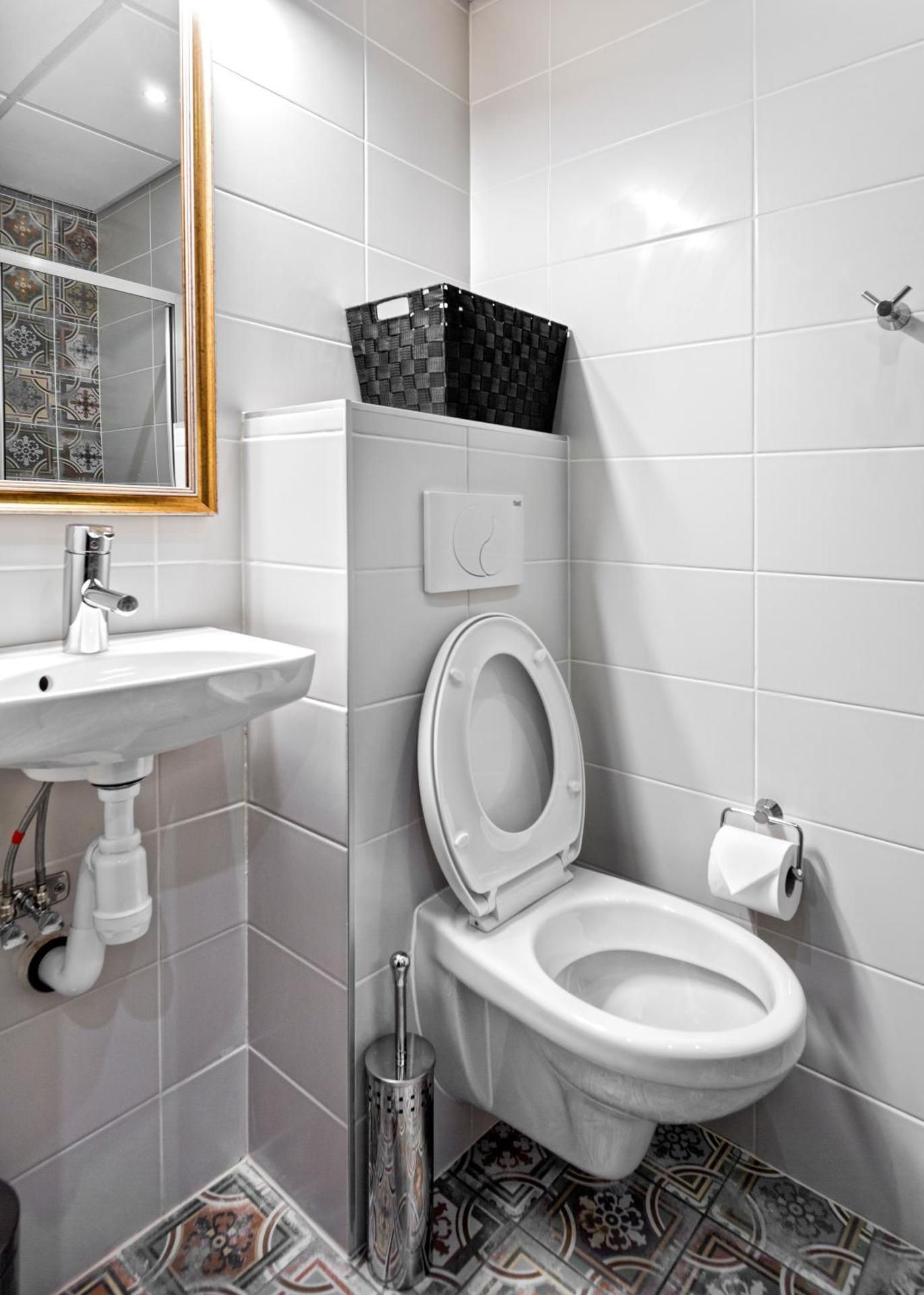 Single Room without Window