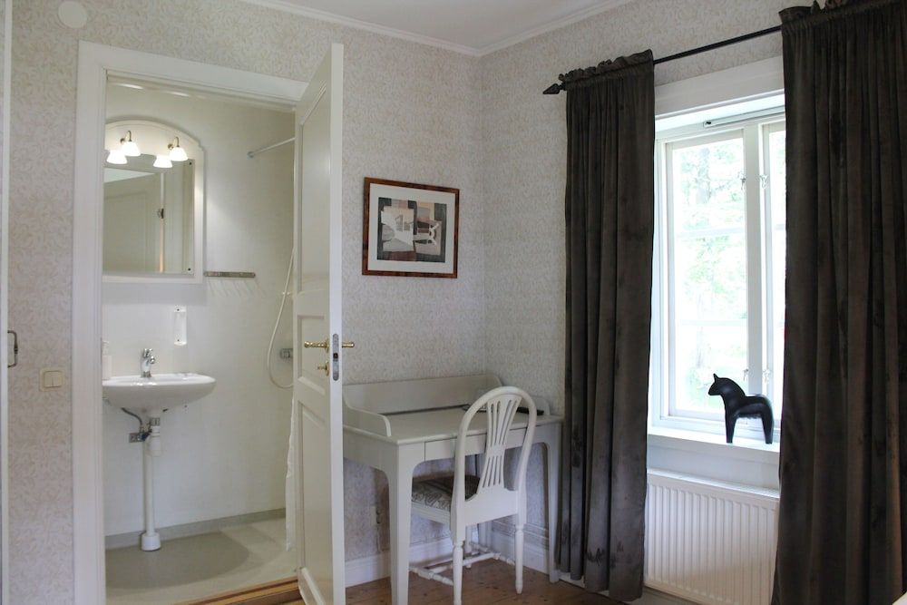 Wanbo Herrgard Economy Single Room 6