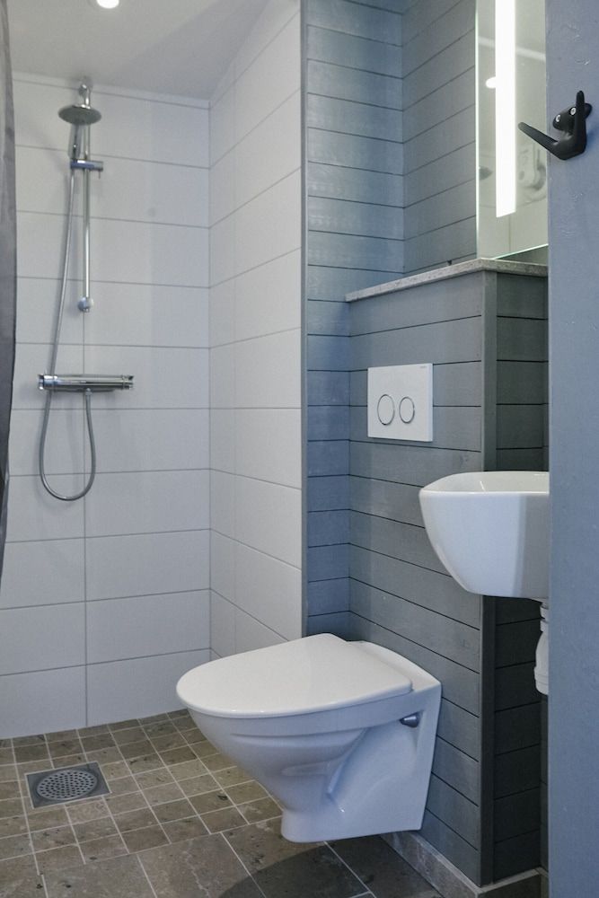 Visby Logi & Vandrarhem Hästgatan 14 Family Room, Ensuite 4