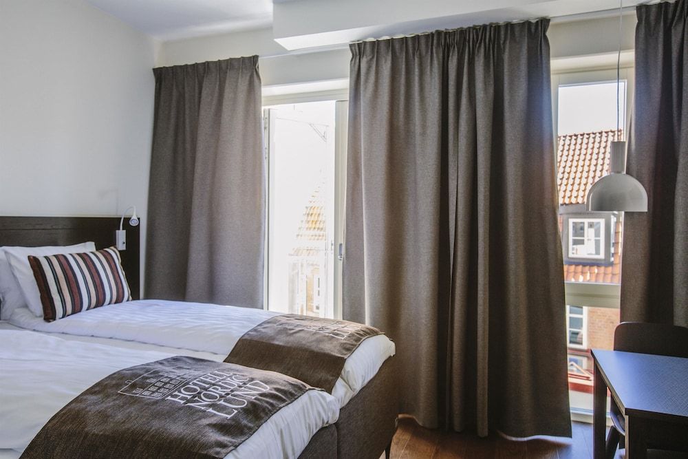 Superior Room, 2 Twin Beds, Non Smoking, Balcony