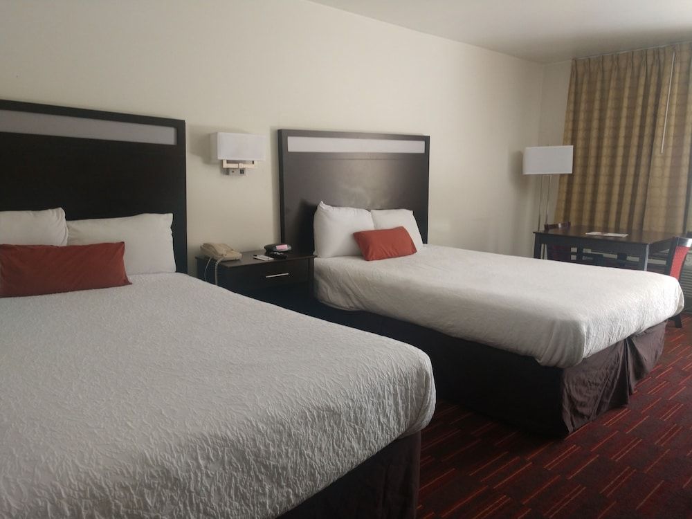 Windemere Hotel and Conference Center Standard Room, 2 Queen Beds, Non Smoking (Jacuzzi) 2