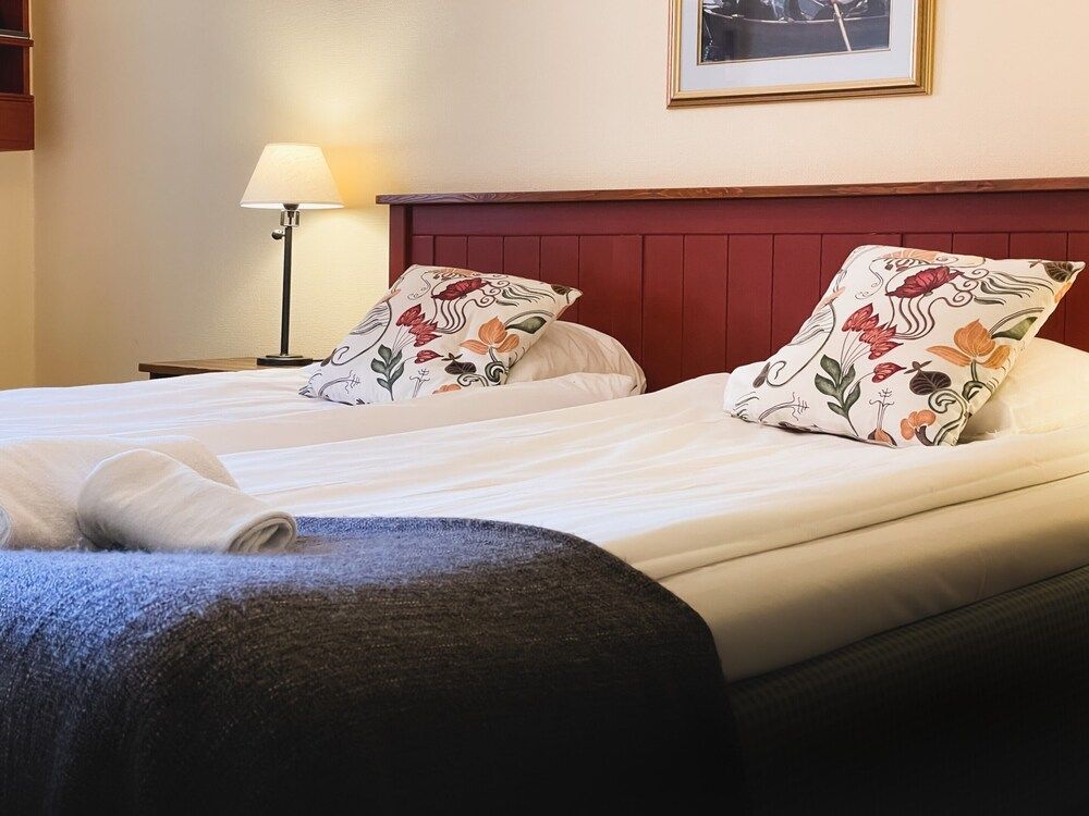 Gyllene Hornet Double Room - Pets Allowed