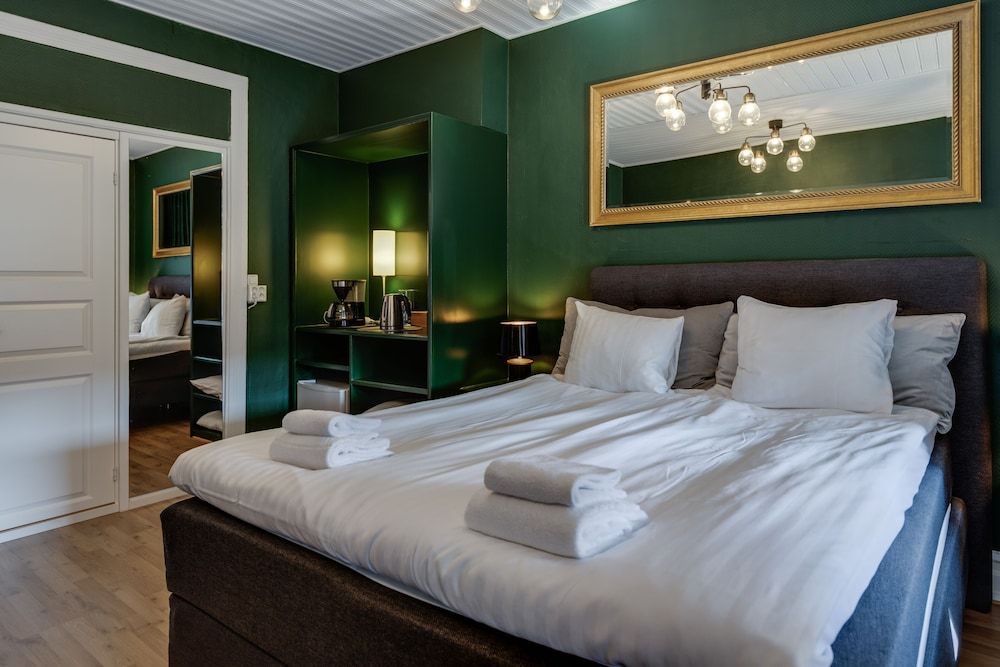 Cameo Boutique Hotell Family Triple Room (Emerald Green)
