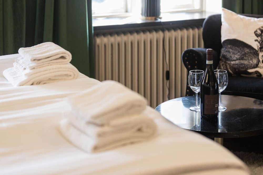 Cameo Boutique Hotell Family Triple Room (Emerald Green) 6