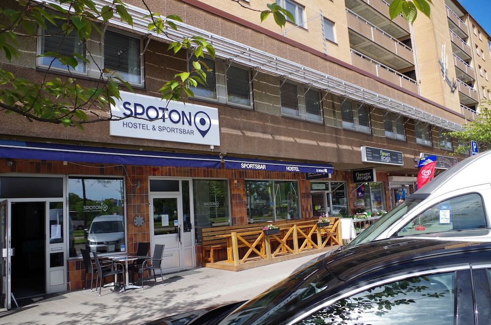 undefined Spoton Hostel & Sportsbar