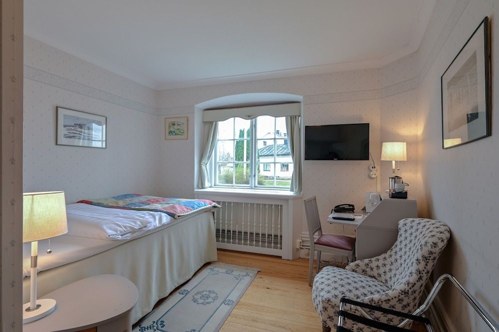 Gimo Herrgård Single Room (300 m from the Mansion) 7