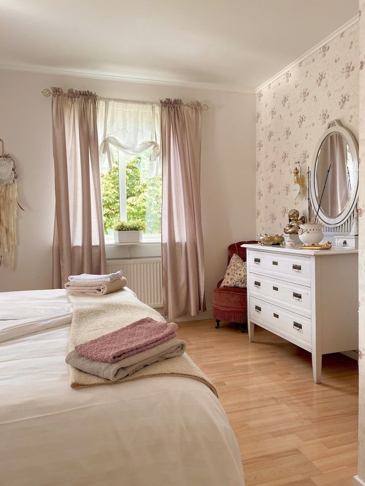 Hotell & Restaurang Solliden Deluxe Twin Room, 1 Queen Bed, Ocean View 3