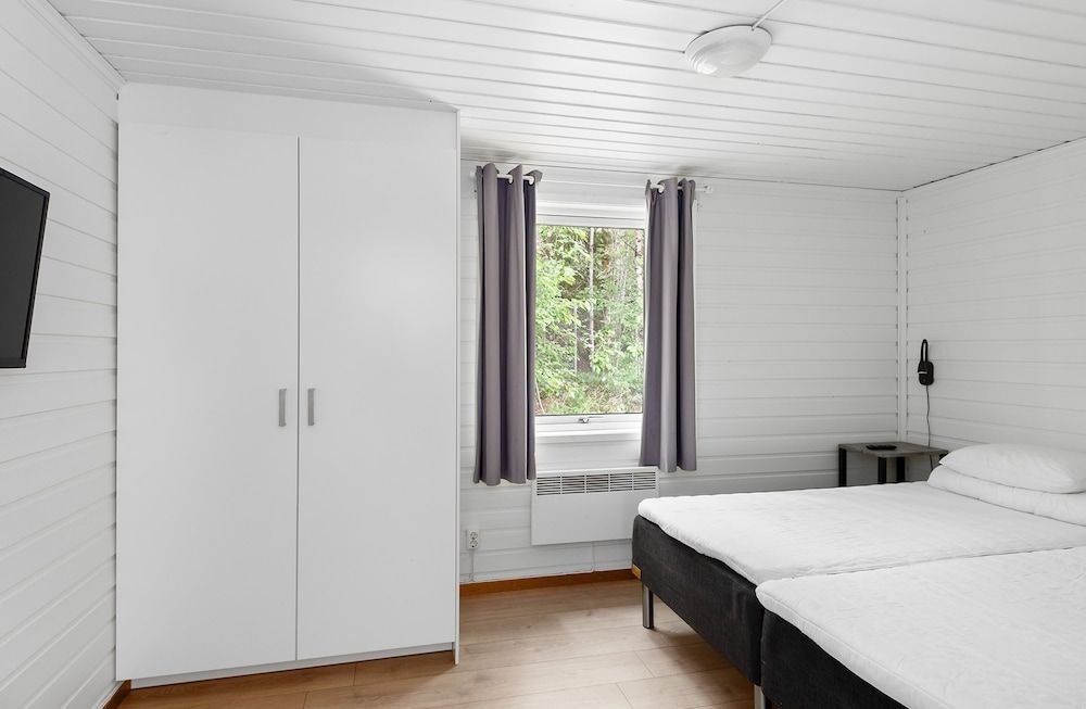 First Camp Umeå Cottage, 2 Bedrooms, pets allowed for a fee (excl. Towels, bed linen, cleaning)