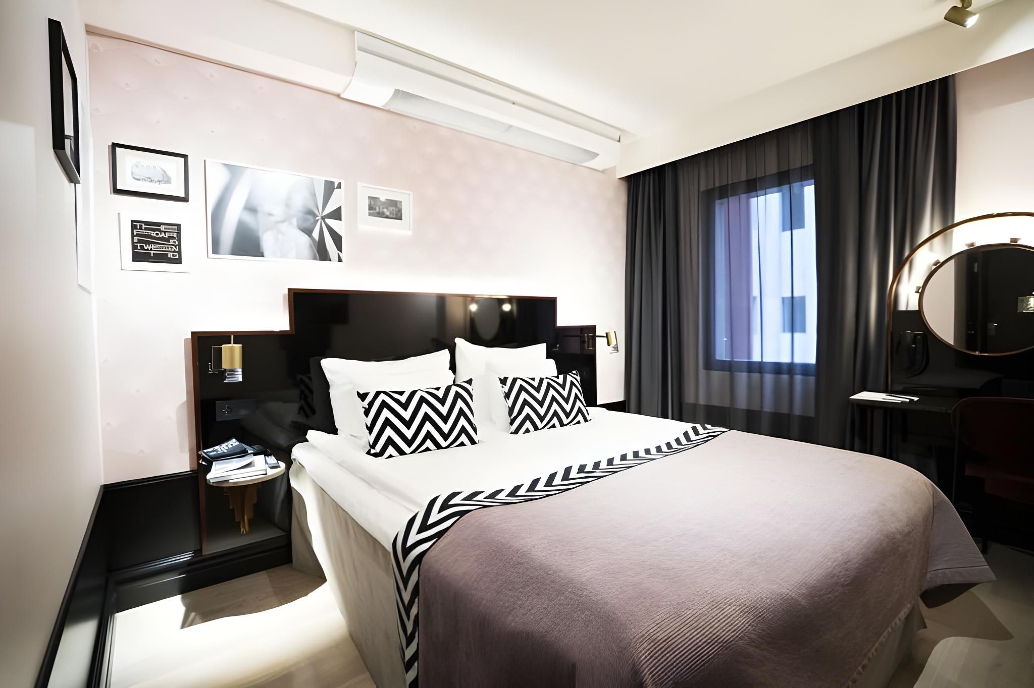 Large Twin Room
