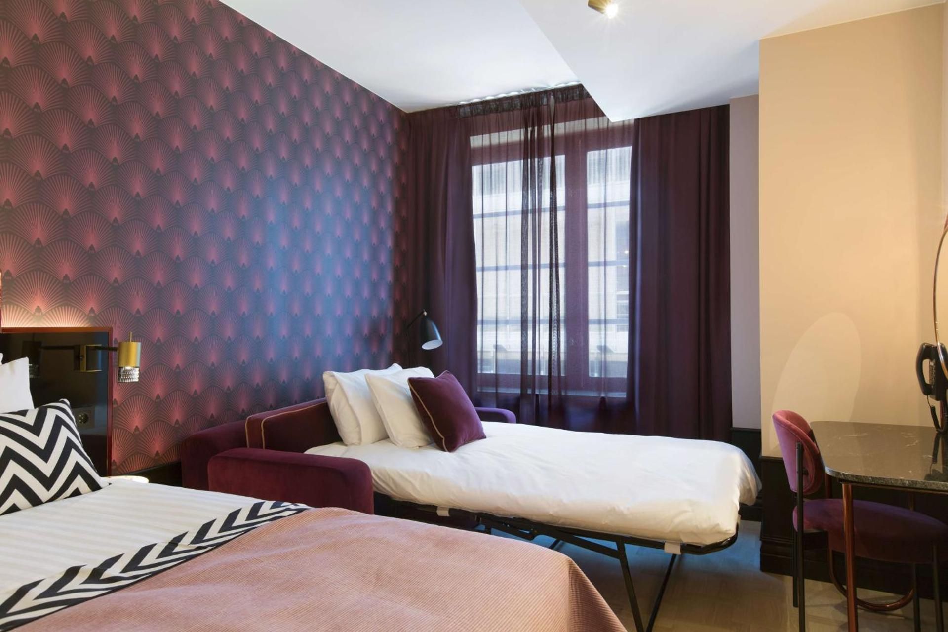 Large Deluxe King Room with Sofa Bed