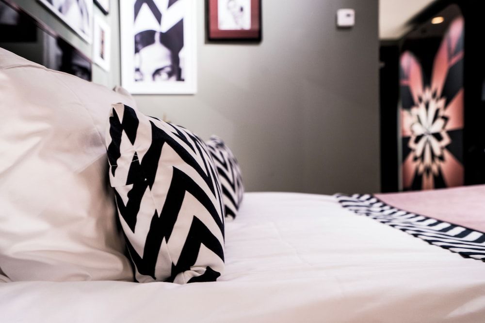 Haymarket by Scandic Classic Double Room, No Windows 3