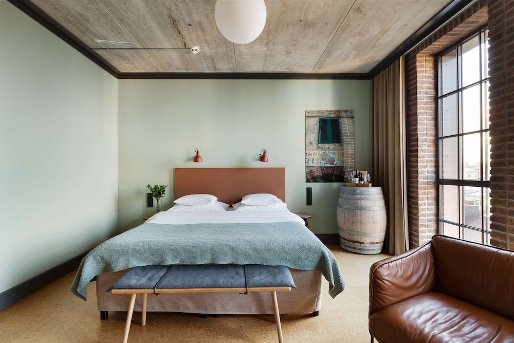 The Winery Hotel, WorldHotels Crafted Deluxe Room, 1 King Bed, Non Smoking 3