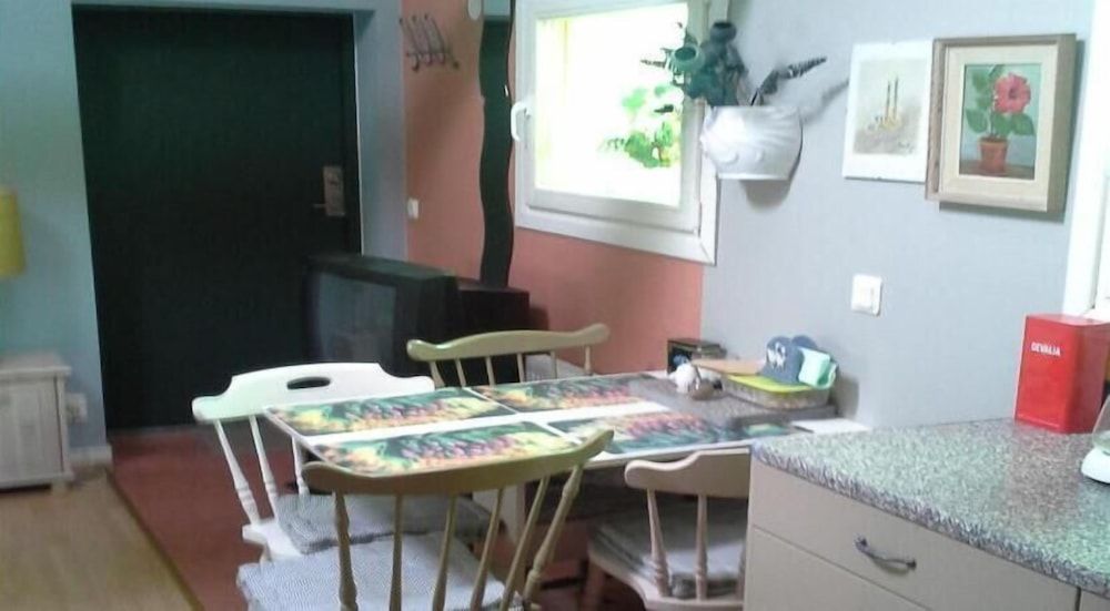 Vivans Bed & Self catering Cabin, 1 Bedroom (Self-catering) 4