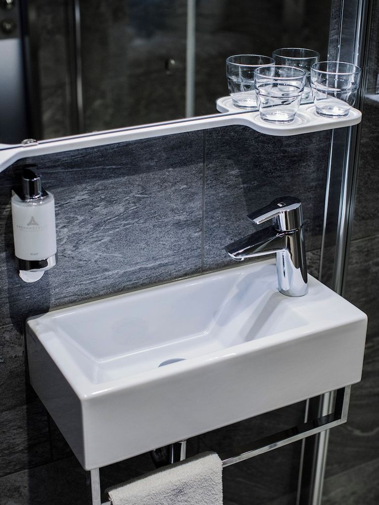 Arenahotellet i Uppsala Deluxe Double Room (access to sauna and jacuzzi) 3