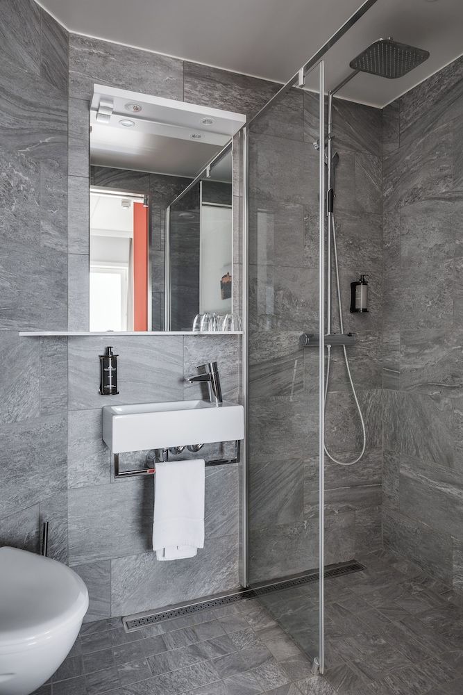 Arenahotellet i Uppsala Deluxe Double Room (access to sauna and jacuzzi) 2