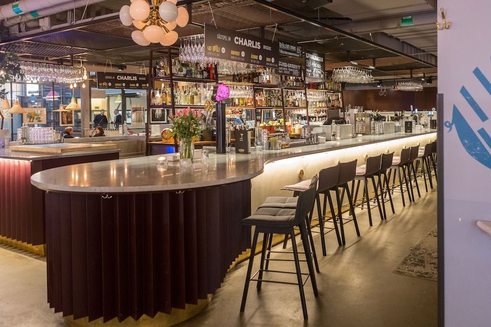 undefined Hotel With Urban Deli 8