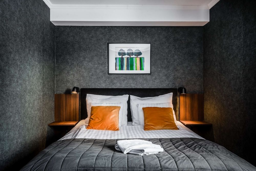 Standard Room, 1 Queen Bed, Non Smoking, Patio