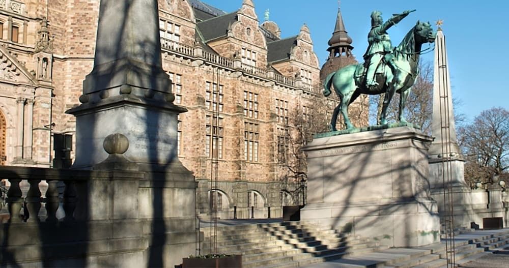 undefined Castle House Inn 7