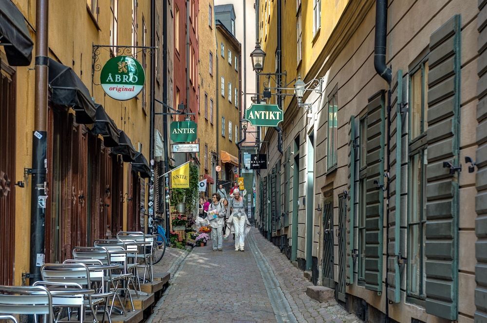 undefined Castle House Inn 9