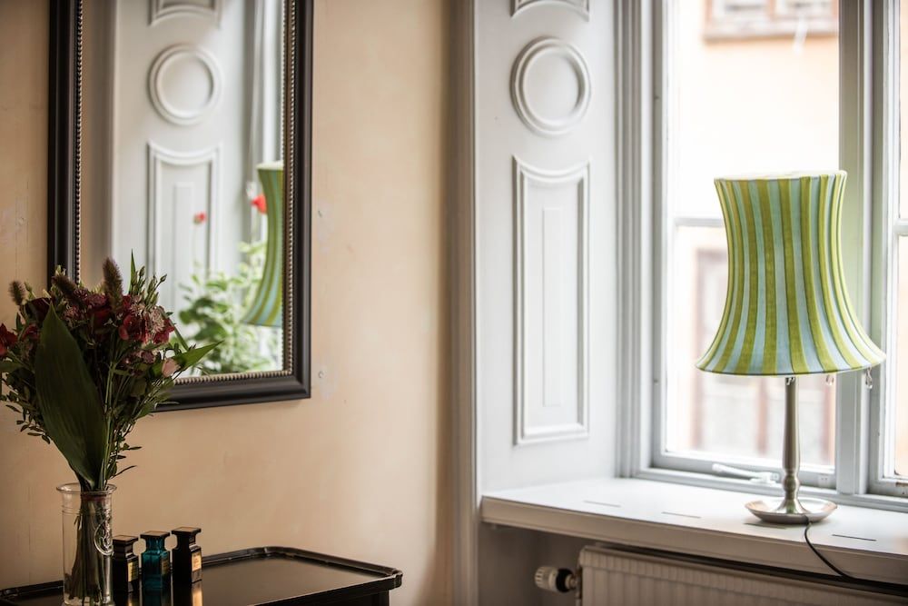 Castle House Inn Economy Double or Twin Room, Shared Bathroom 22