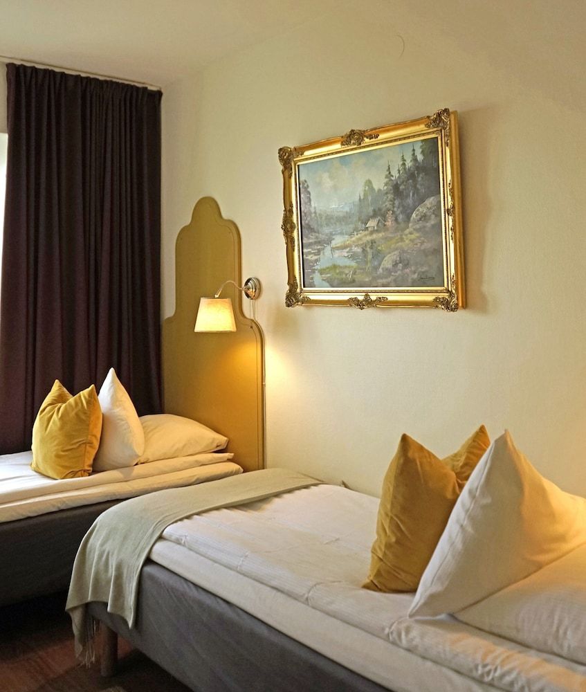 Hotel Lysekil Economy Twin Room 2