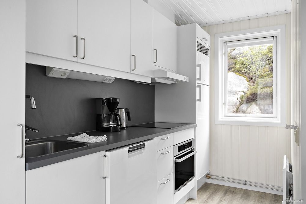 First Camp Solvik Cottage, Strandbyn Plus (Excluding Towels, Sheets, Cleaning) 5