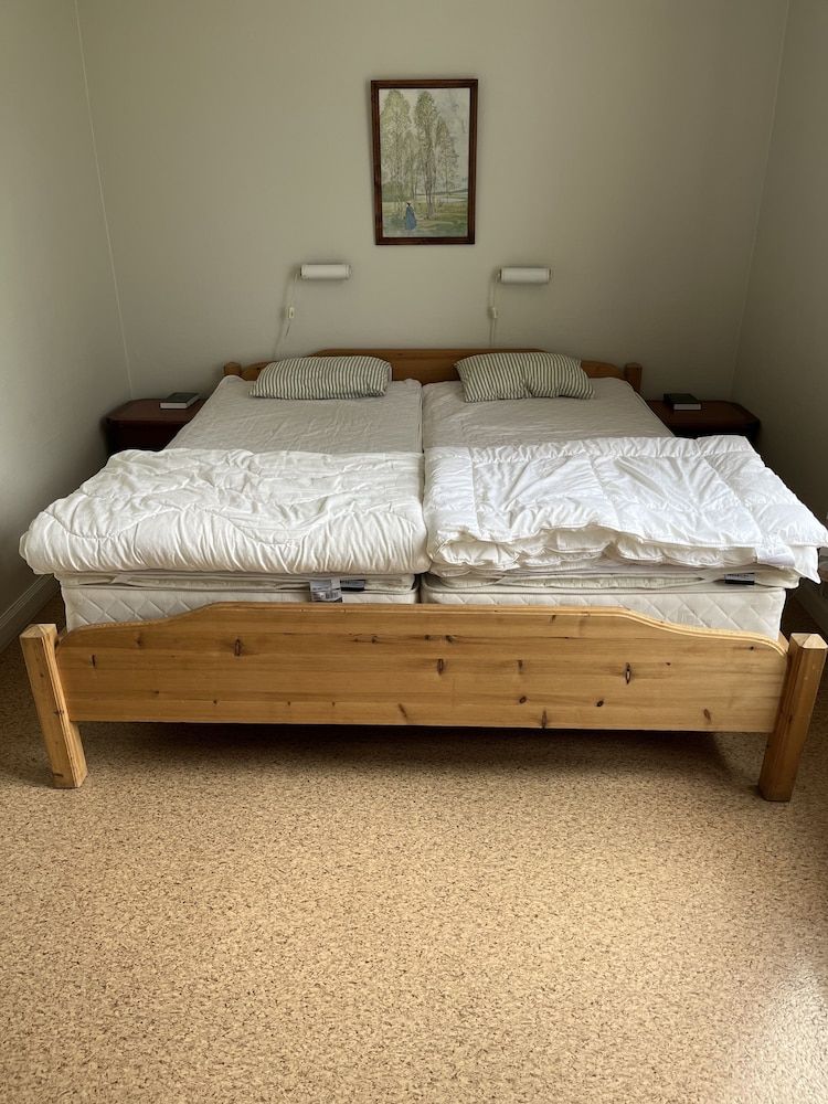 Trunna Vandrarhem & Konferens - Hostel Basic Double Room, 1 Double Bed, Private Bathroom (No Pets Allowed) 3