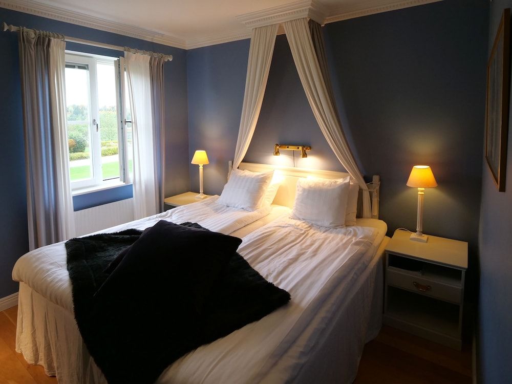 Södertuna Slott Standard Single Room 3