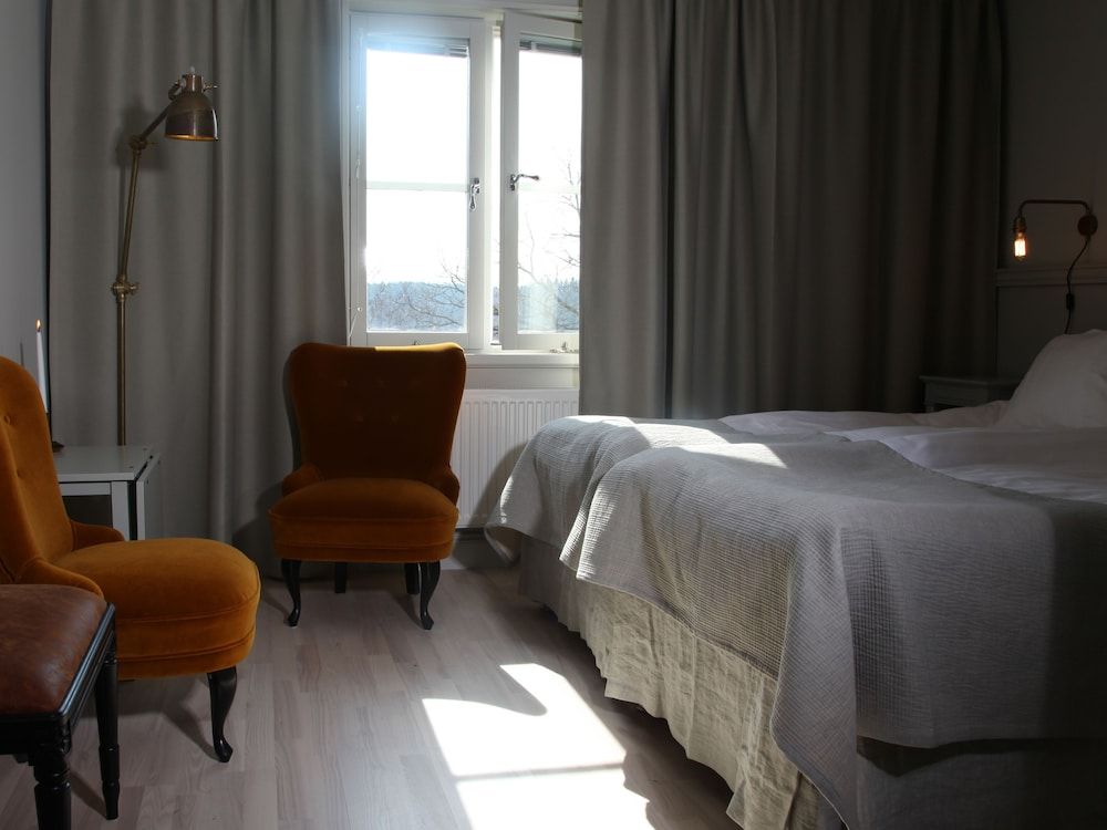 Södertuna Slott Standard Single Room 5