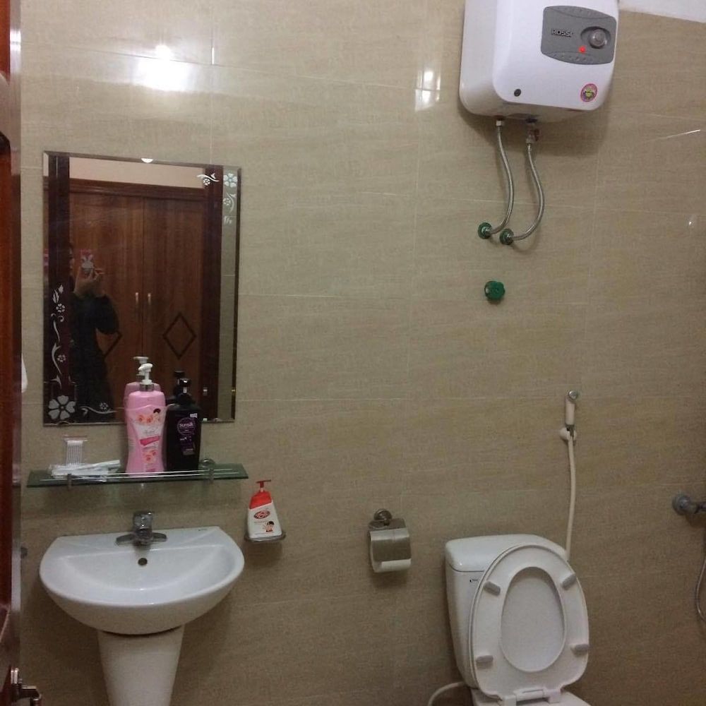 Hoang Yen Hotel Deluxe Double Room 10