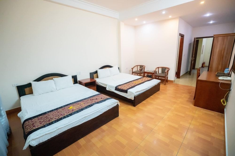 Hoang Yen Hotel Basic Double or Twin Room, 2 Twin Beds 5