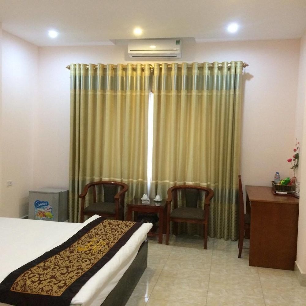 Hoang Yen Hotel Deluxe Double Room 2