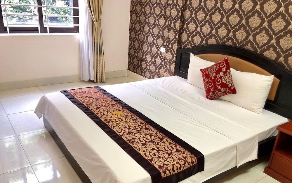 Hoang Yen Hotel Deluxe Double Room 8