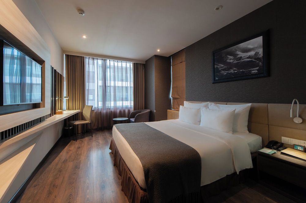 Deluxe Double Room, Partial Sea View