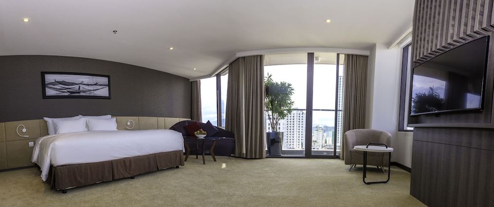 Suite, Sea View