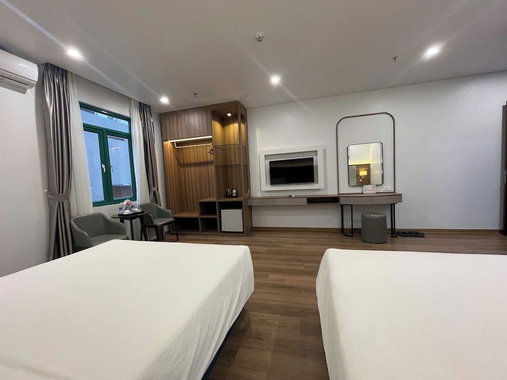 undefined Central Halong Hotel